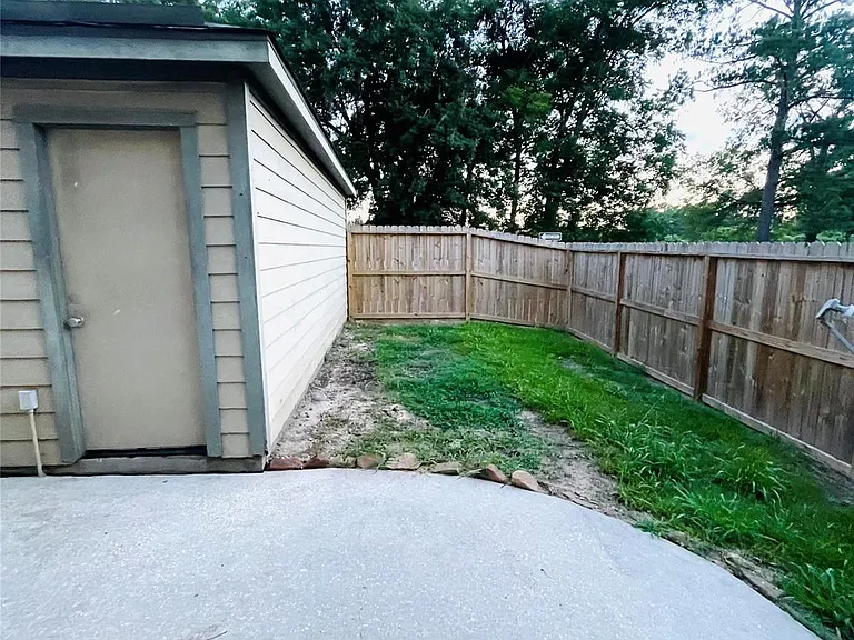 23623 Twisting Falls Dr — Photo 41