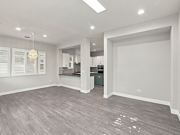 4th image of 63 Hazel Tree Rdg
