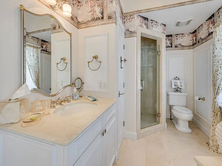 881 Dune Rd — Photo 18