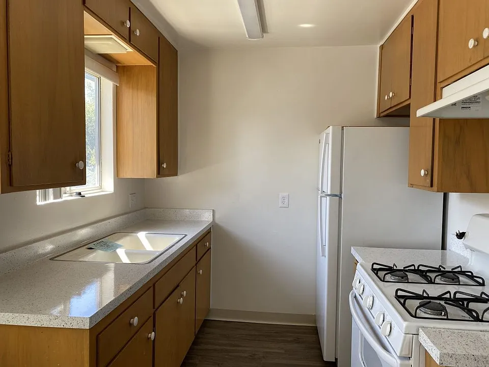 336 Claydelle Ave #14