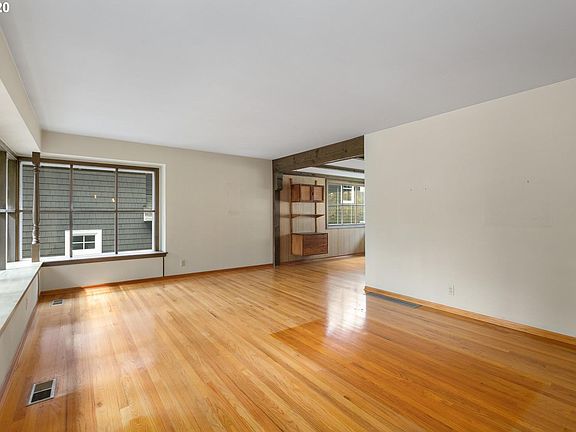 5th image of 14655 Uplands Dr