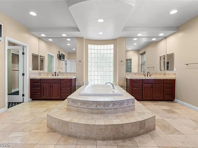 2982 Hammerwood Dr — Photo 48