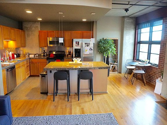 5th image of 1860 N Washington St APT 608