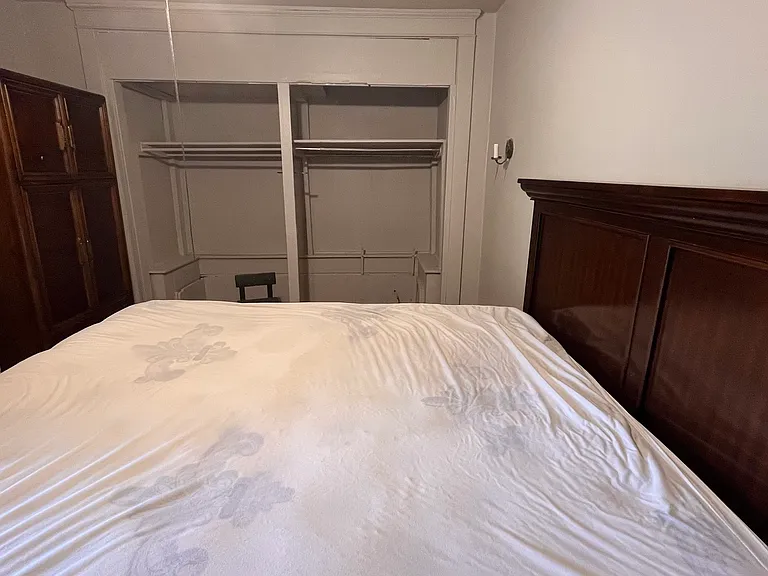 5859 Hobart St #2 — Photo 17