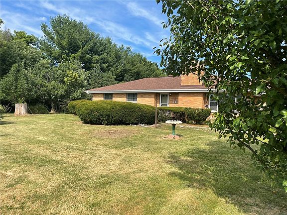 3rd image of 4052 Old Troy Pike