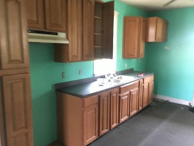 2nd image of 81 Watkins Ave