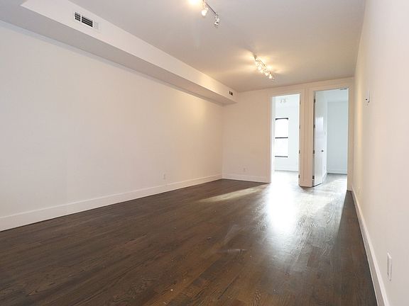 3rd image of 29 Brooklyn Ave #A5