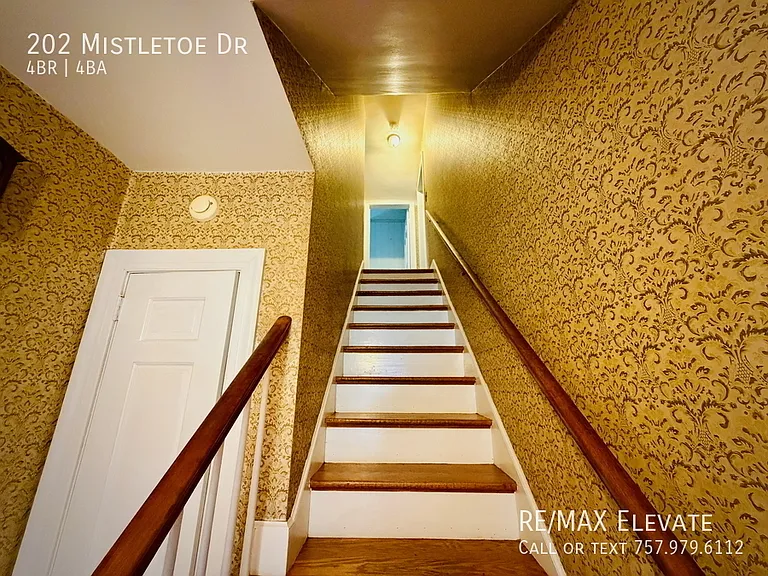 202 Mistletoe Dr — Photo 16