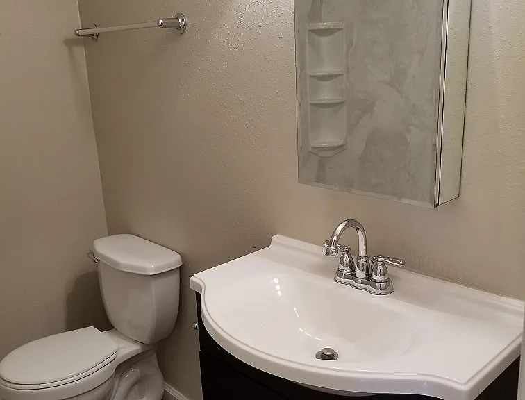 Steeple Club Apartments — Photo 28