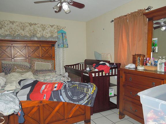 4th image of 216 S B St APT B