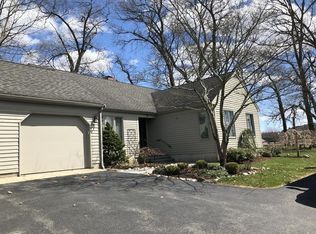 21 Lookout Farm Rd, Natick, MA 01760