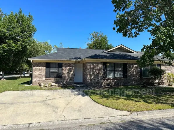 1 Flowering Peach Ct, Savannah, GA 31419