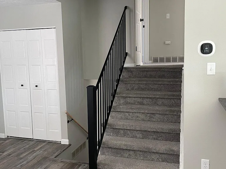 New railing! Installed March 2021!