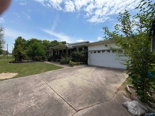 5149 Green Valley Rd, Southside, AL 35907