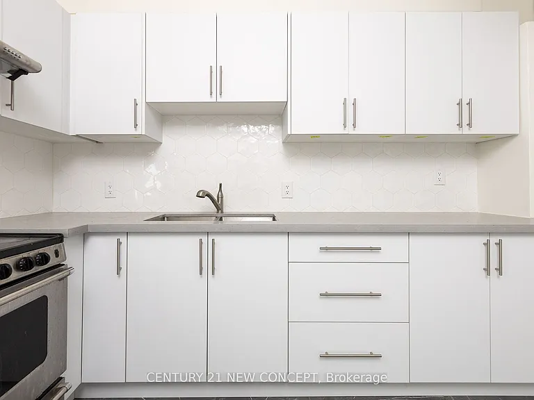 295 Queen St E #2 — Photo 16