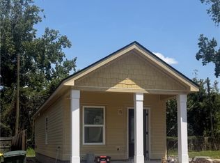 1028 Demmond St, Savannah, GA 31415