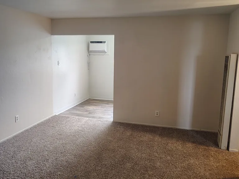 2125 North Ave #17 — Photo 12