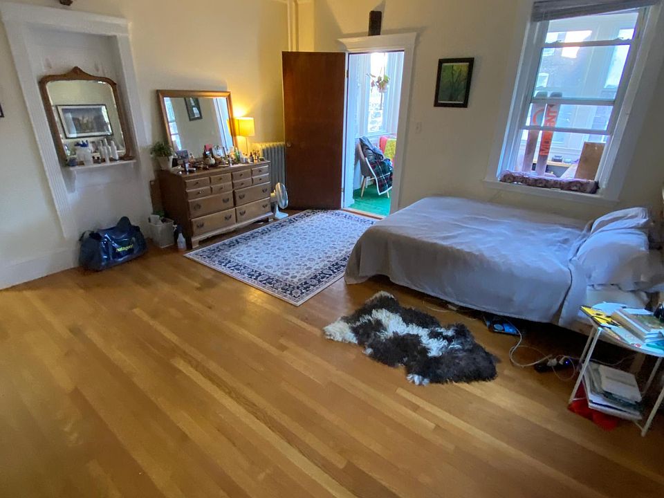 1st image of 13 Englewood Ave #2e2nzrw33