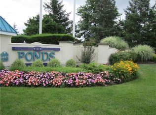 142 Blackbird Dr, Monroe Township, NJ 08831