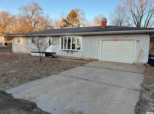 308 N Sunset Dr, Manito, IL 61546
