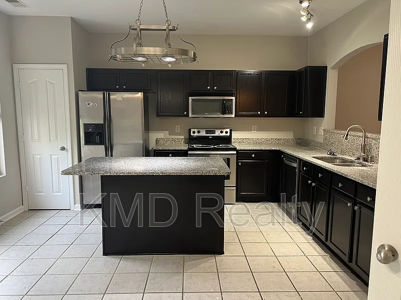 2 bed, 2.5 bath, $1,850 — Photo 2