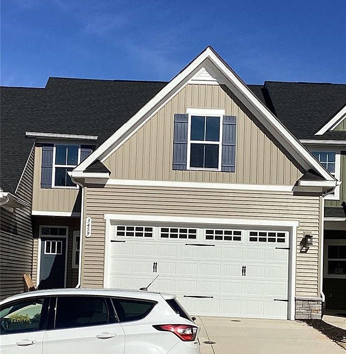 1st image of 3459 Foxglove Dr #1B