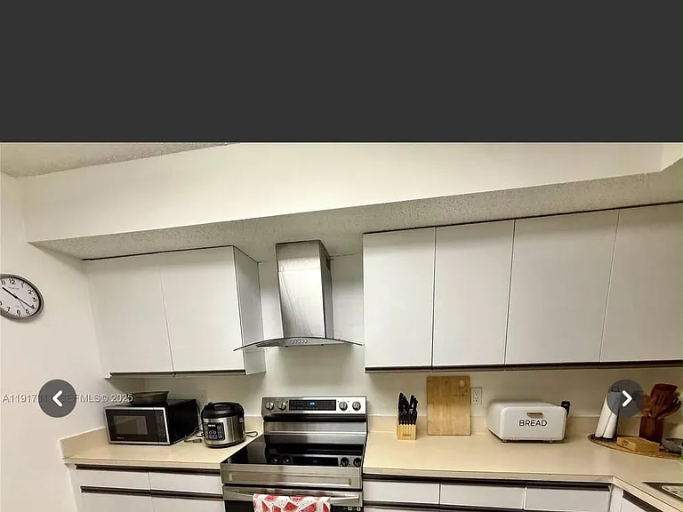 8246 NW 24th St #8246 — Photo 6
