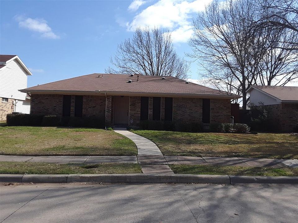 1st image of 228 Heather Glen Dr
