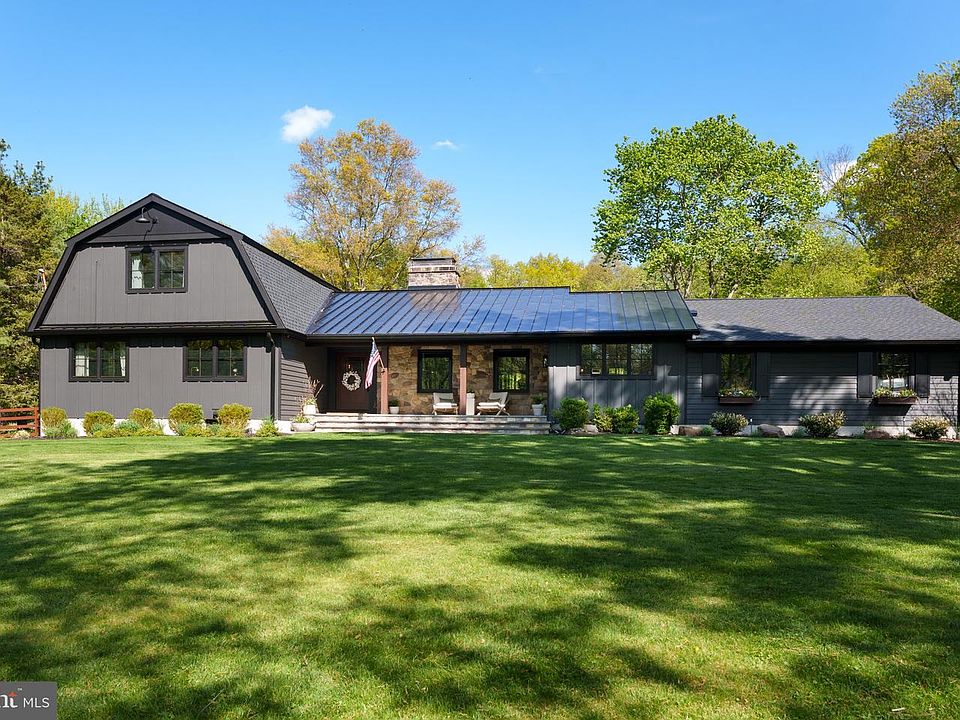 1st image of 16 Alta Vista Dr
