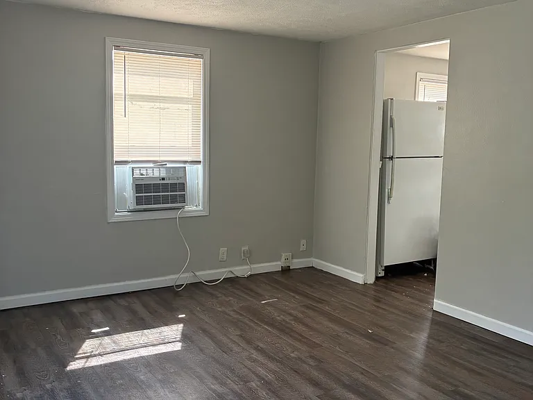 1436 E Dubail Ave — Photo 4