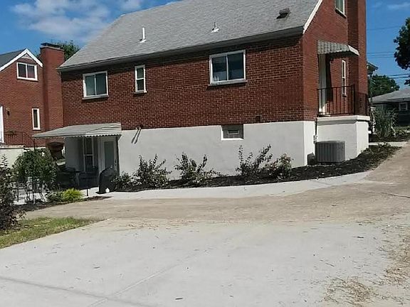 plenty of parking with grill and firepit
