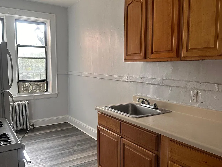 449 Elizabeth Ave #504 — Photo 5