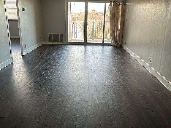 2nd image of 3415 W End Ave #905D