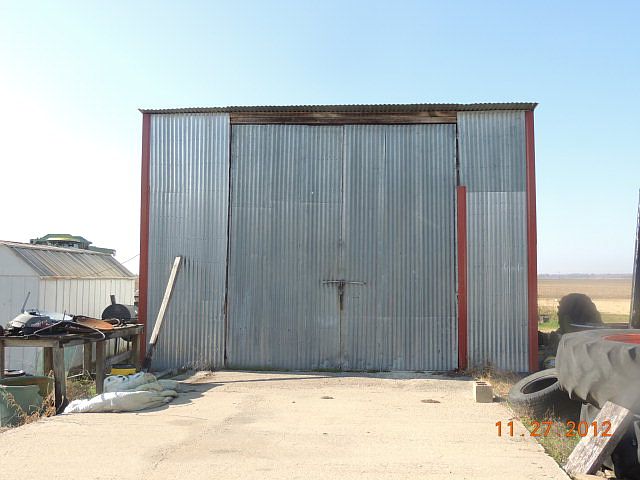 2nd image of 609 Moore Ln