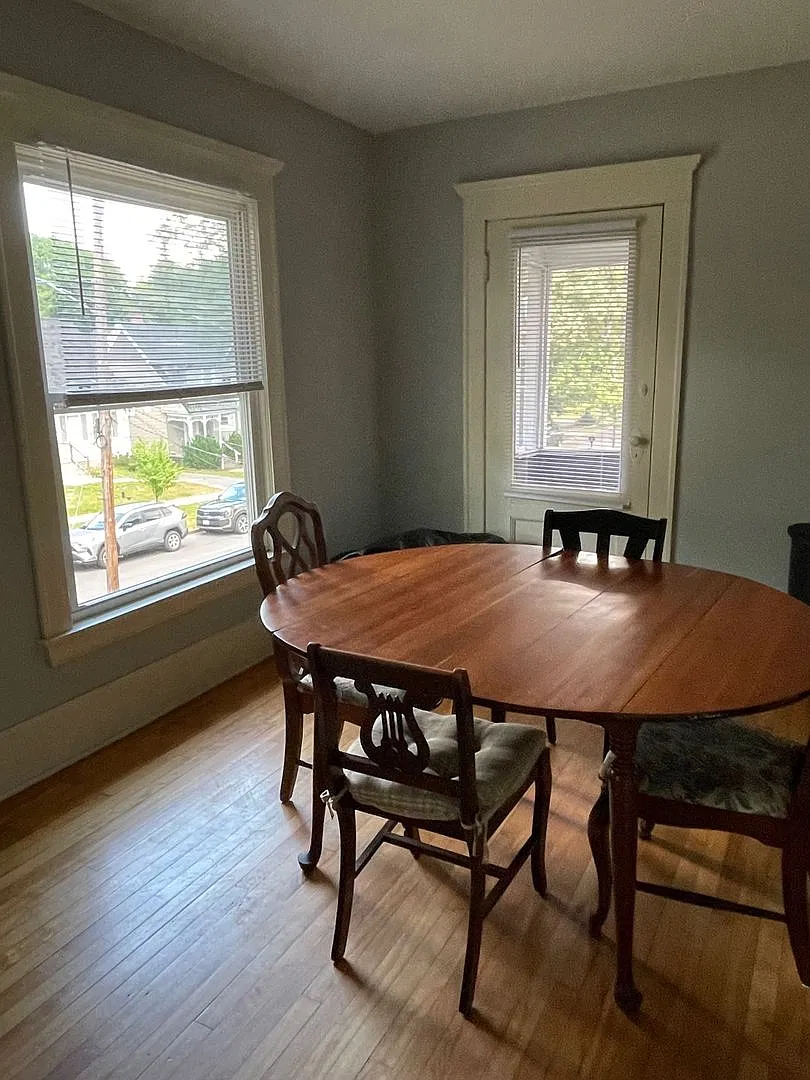 106 Clarendon Street — Photo 2