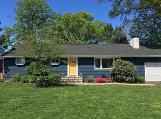 7 Fayette Dr, Yardley, PA 19067