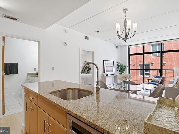 3rd image of 1529 14th St NW APT 202