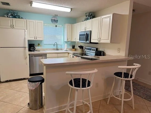 2 bed, 2.0 bath, 1100 sqft, $1,900 — Photo 4