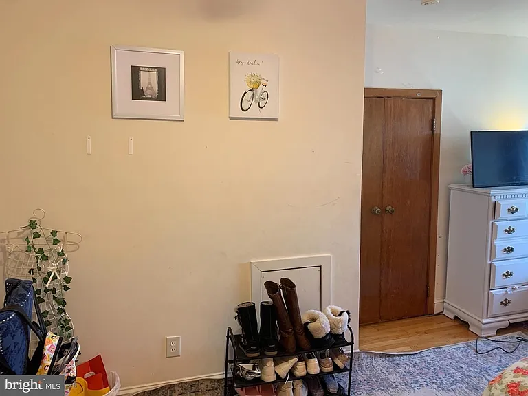 256 Radcliffe St — Photo 22