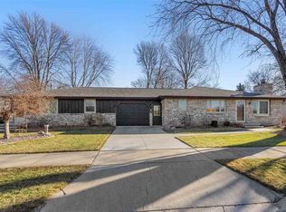 1118 Taylor St, Little Chute, WI 54140