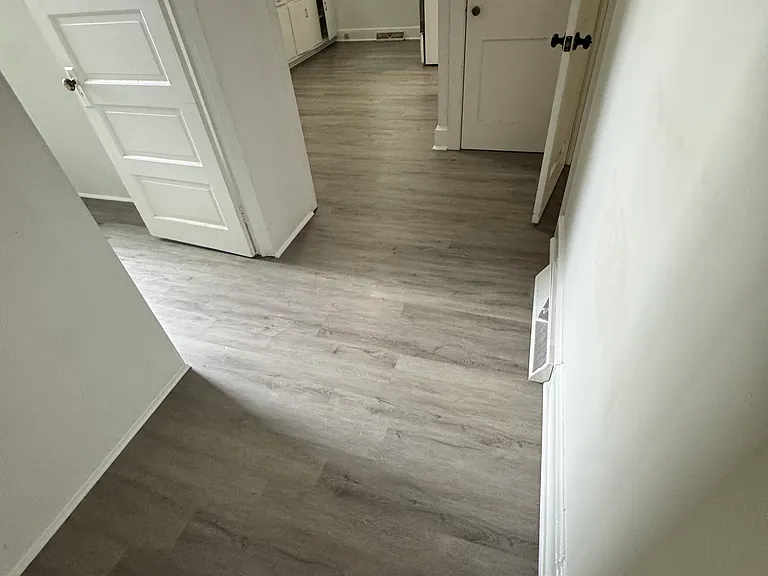 37 Holmes Dr — Photo 9