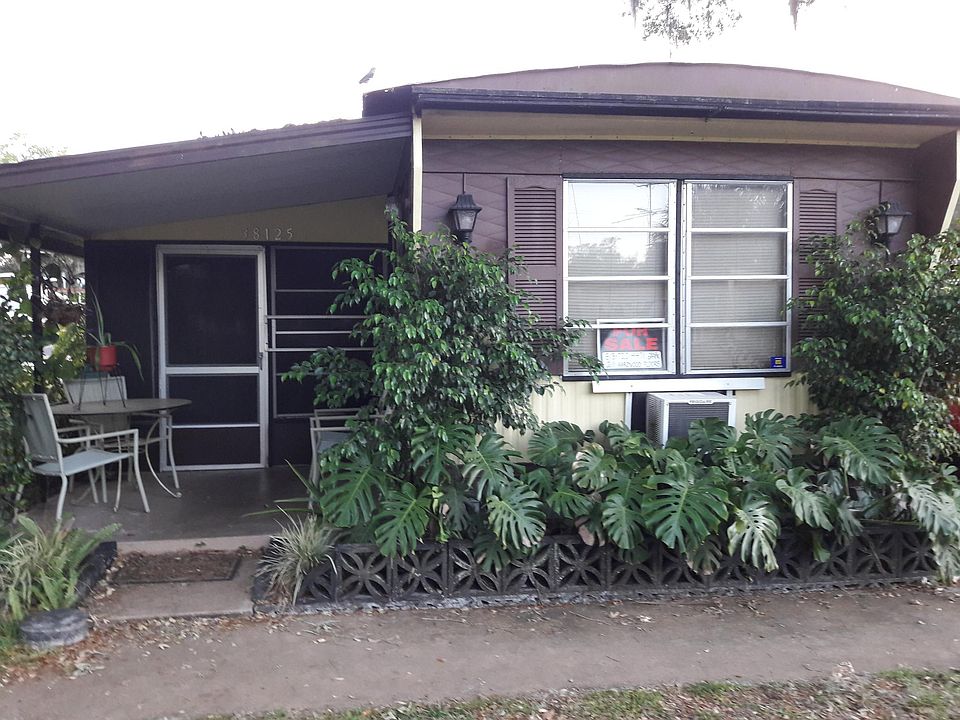 Relaxing waterfront views of Zephyr Park from front of home.