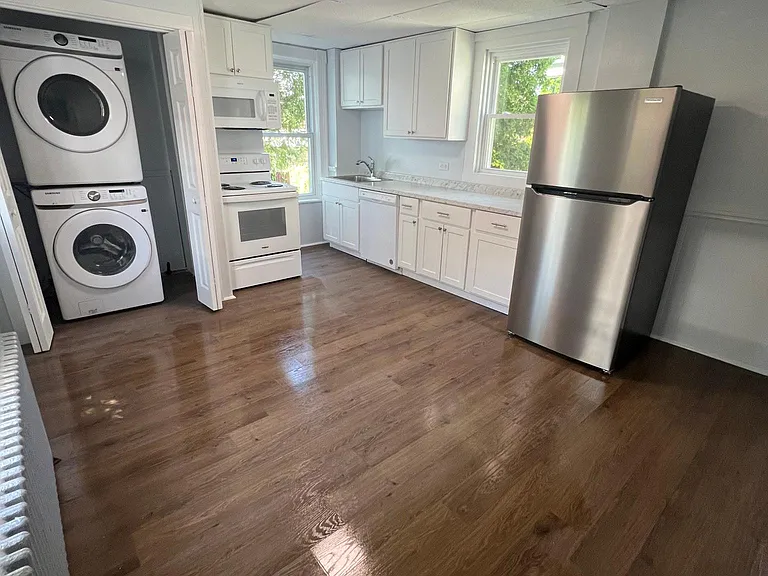 107 James St #1 — Photo 7