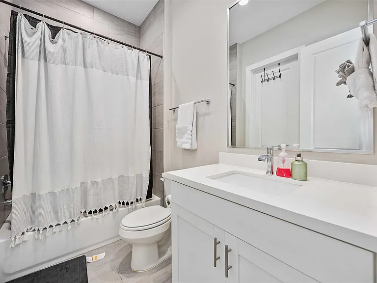 5821 Kansas St — Photo 27