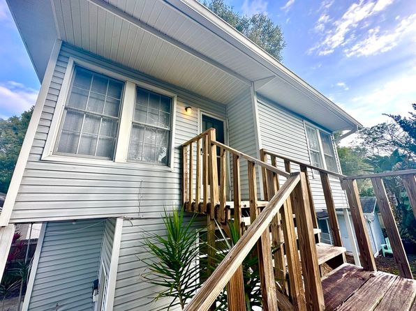 11 N Mills Ave