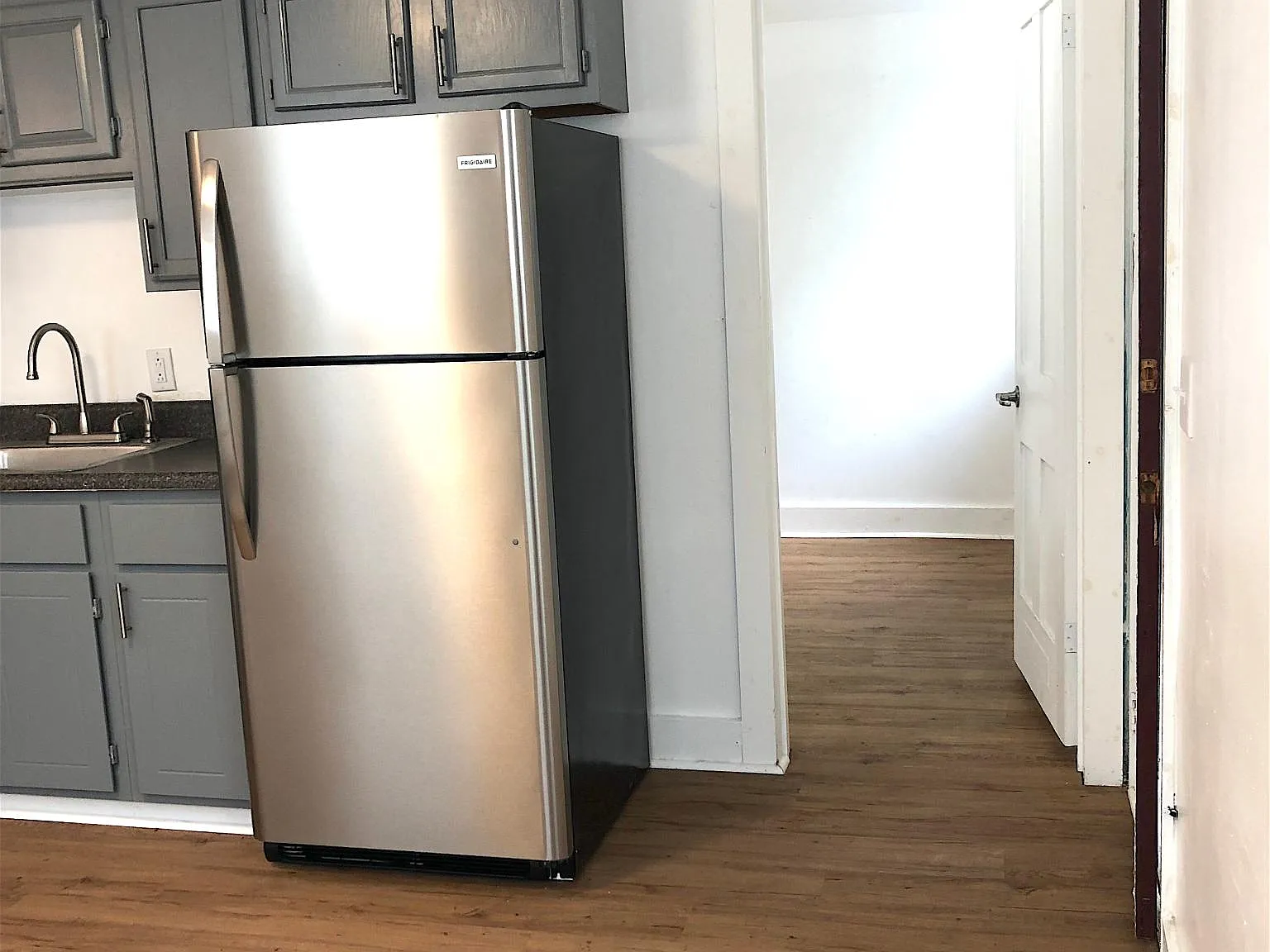 214 Green St — Photo 4