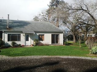 5969 Table Rock Rd, Medford, OR 97502