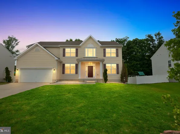 260 Staggerbush Rd, Williamstown, NJ 08094