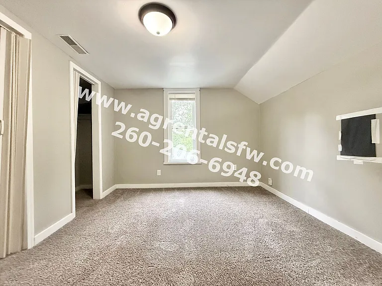 874 Cline St — Photo 4