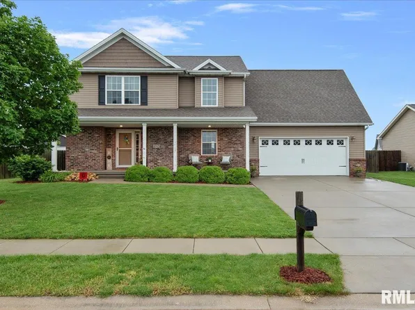 1717 Cuddy Dr, Chatham, IL 62629